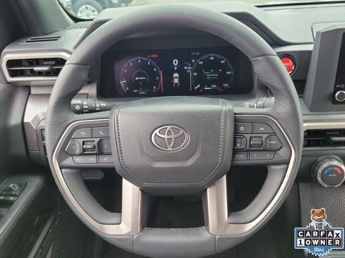Used 2025 Toyota Tacoma TRD Off-Road AWD/4WD image 21