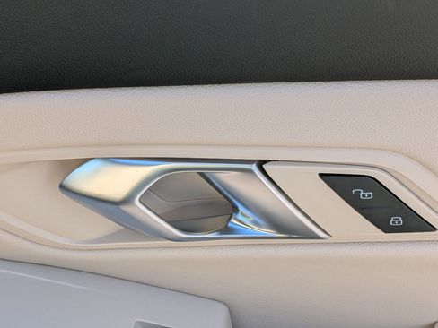 New 2026 BMW 330i xDrive Sedan w/ M Sport Package image 35