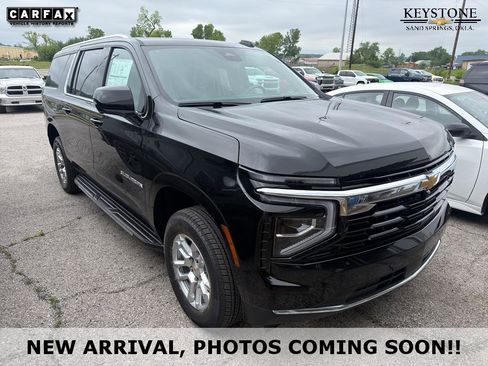 New 2026 Chevrolet Suburban LS AWD/4WD image 1