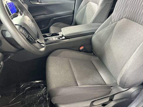 Used 2025 Toyota Camry LE FWD image 21