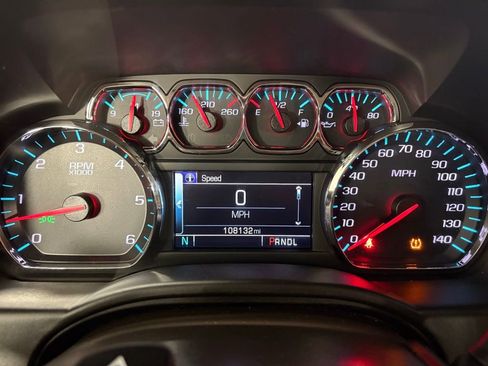 Used 2019 Chevrolet Tahoe LS RWD image 24
