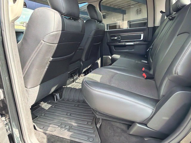 Used 2017 RAM 3500 Laramie RWD image 16