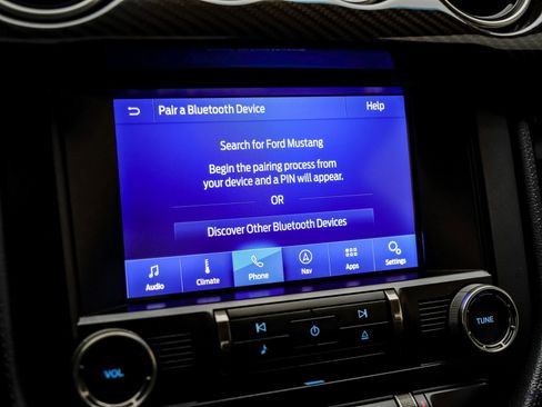 Used 2020 Ford Mustang Shelby GT500 w/ Carbon Fiber Track Pack image 74