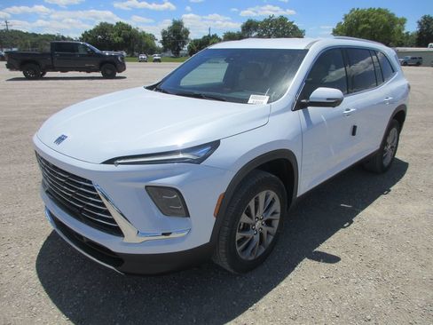 New 2026 Buick Enclave Preferred FWD image 10