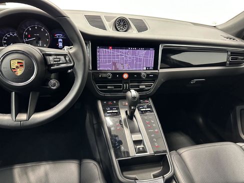 Used 2026 Porsche Macan Turbo AWD/4WD image 28