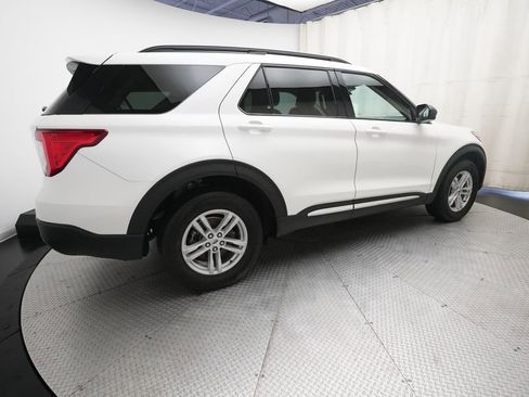 Used 2023 Ford Explorer XLT w/ Equipment Group 202A AWD/4WD image 35