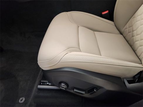 New 2026 Volvo XC60 B5 Plus w/ Protection Package Premier image 25