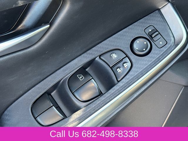 Used 2024 Nissan Sentra SR FWD image 18