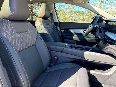 New 2026 Nissan Murano Platinum w/ Cargo Package AWD/4WD image 11