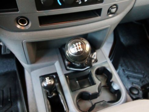 Used 2006 Dodge Ram 3500 Truck SLT image 33