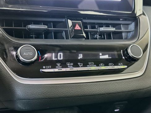Used 2026 Toyota Corolla LE FWD image 23
