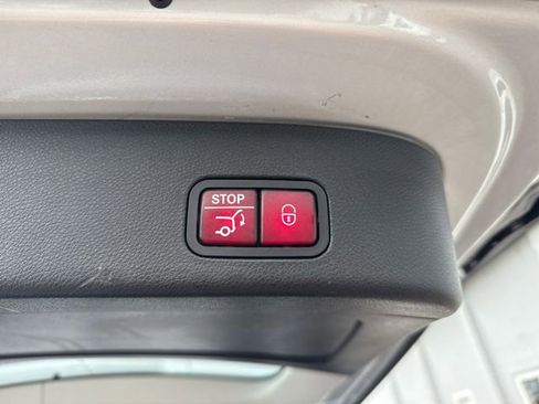 Used 2018 Mercedes-Benz GLS 450 4MATIC image 31