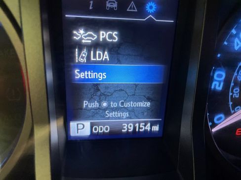 Used 2022 Toyota Tacoma TRD Sport w/ Technology Package AWD/4WD image 13