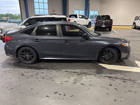 Used 2023 Honda Civic Sport image 15
