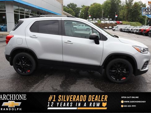 Used 2021 Chevrolet Trax LT w/ Redline Edition AWD/4WD image 1