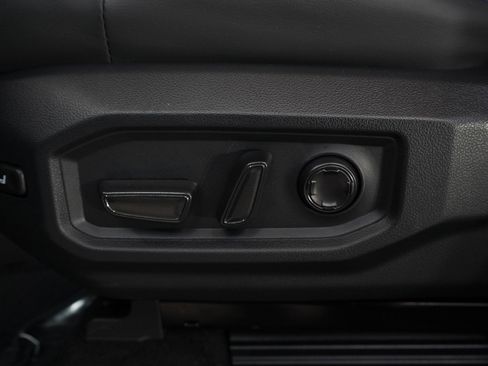 Used 2025 Toyota Sequoia Platinum image 24