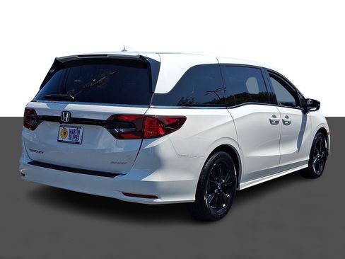 Used 2024 Honda Odyssey Sport image 6