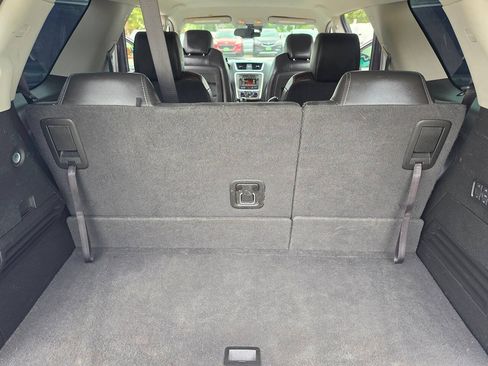 Used 2017 GMC Acadia Limited SLT FWD image 23