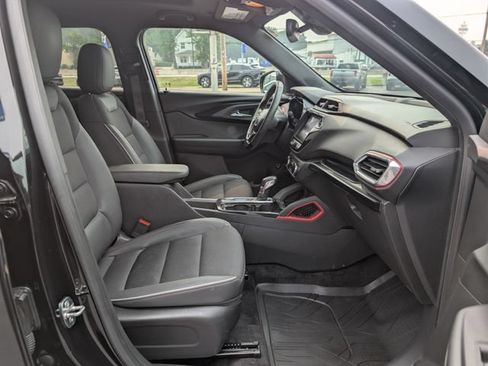 Used 2023 Chevrolet TrailBlazer RS w/ Sun and Liftgate Package AWD/4WD image 12