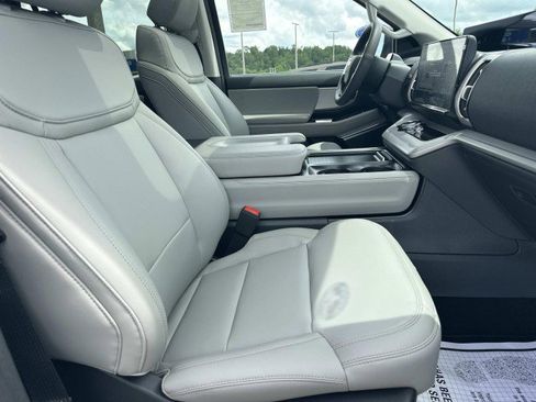 New 2026 Ford Expedition Max Active RWD image 13