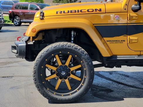 Used 2014 Jeep Wrangler Unlimited Rubicon AWD/4WD image 13