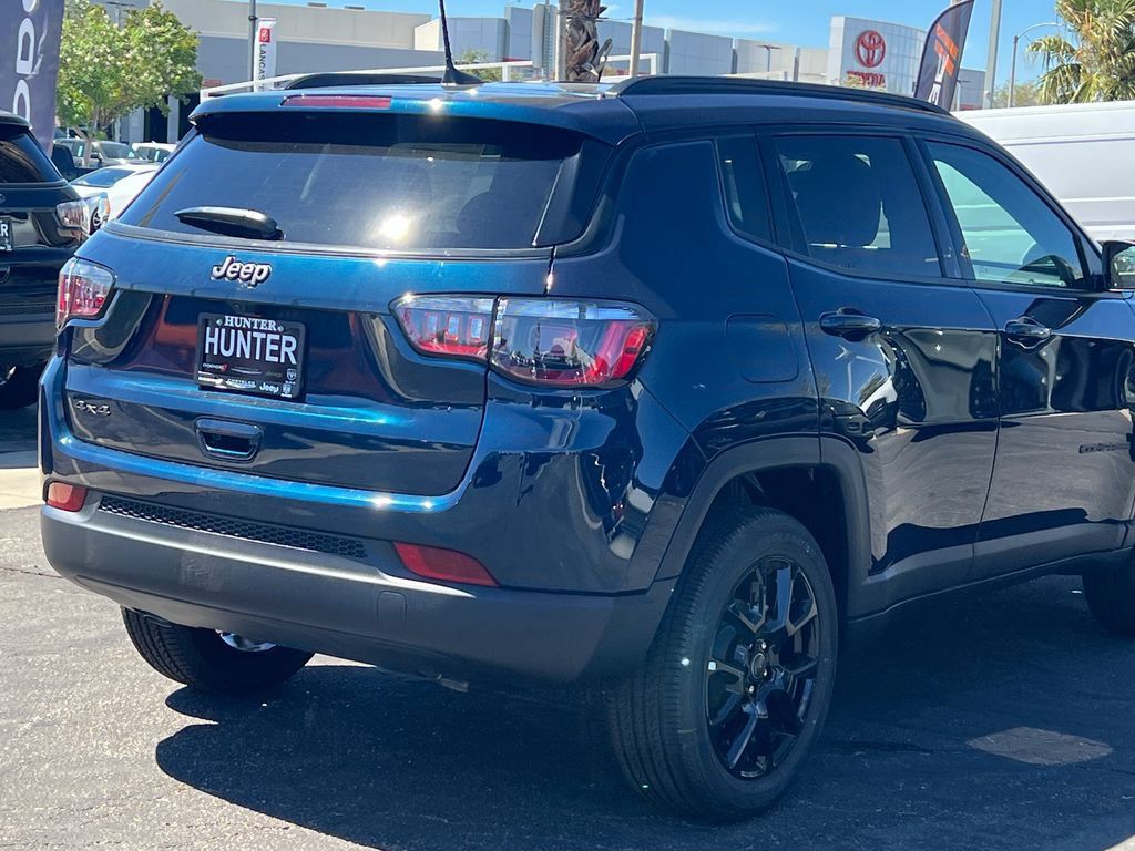 New 2026 Jeep Compass Latitude AWD/4WD image 8