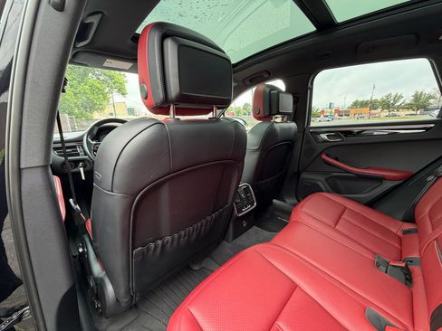 Used 2024 Porsche Macan S AWD/4WD image 22