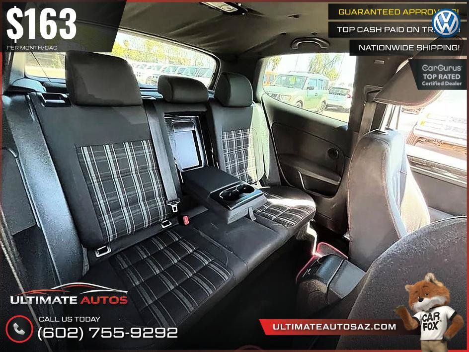 Used 2011 Volkswagen Golf 2-Door FWD image 36
