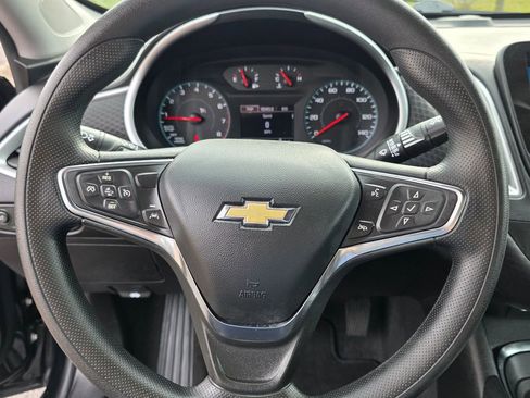 Used 2025 Chevrolet Malibu LT image 16