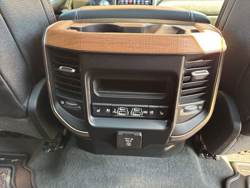 Used 2020 RAM 1500 Longhorn AWD/4WD image 16