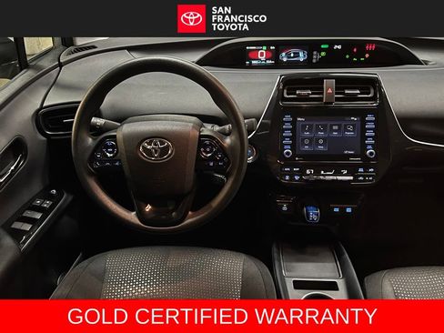 Certified 2022 Toyota Prius LE FWD image 26