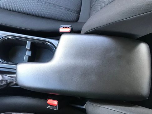 Used 2020 Subaru Impreza 2.0i Premium image 30