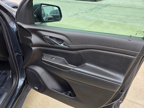 Used 2019 GMC Acadia SLT FWD image 19