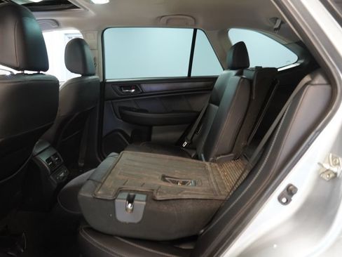 Used 2018 Subaru Outback 3.6R Limited AWD/4WD image 31
