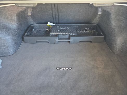 Used 2024 Nissan Altima 2.5 SL image 10