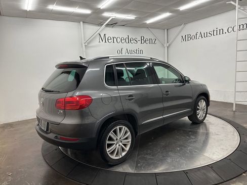 Used 2016 Volkswagen Tiguan SE image 7