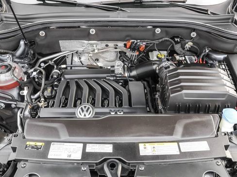 Used 2022 Volkswagen Atlas SE image 40