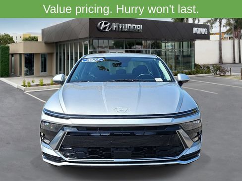 Used 2025 Hyundai Sonata SEL FWD image 8