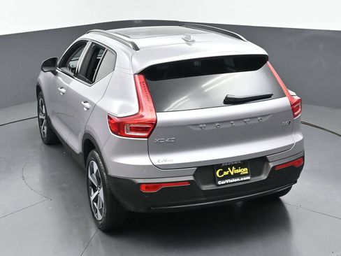 Used 2026 Volvo XC40 B5 Plus AWD/4WD image 35