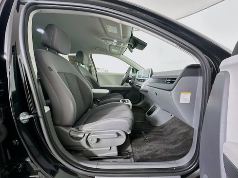 Used 2024 Hyundai Ioniq 5 SEL RWD image 31