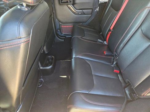 Used 2017 Jeep Wrangler Unlimited Rubicon image 17