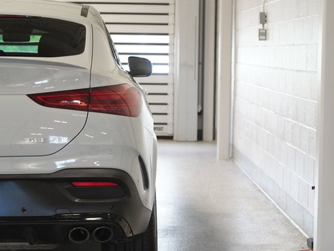 Used 2024 Mercedes-Benz GLE 53 AMG 4MATIC Coupe image 10
