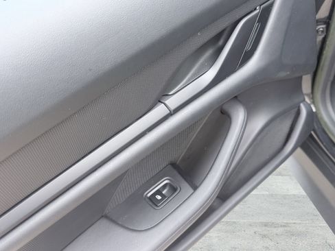 Used 2023 Porsche Taycan image 75