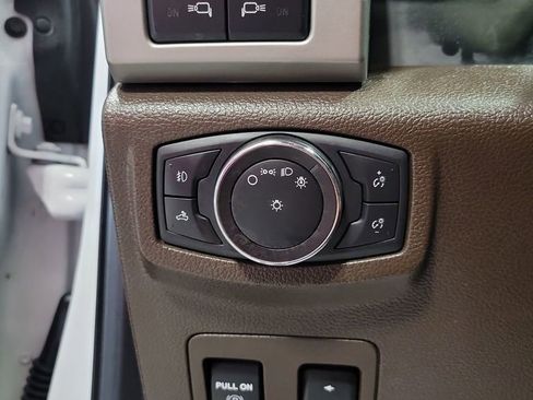 Used 2019 Ford F150 King Ranch w/ Equipment Group 601A Luxury image 38