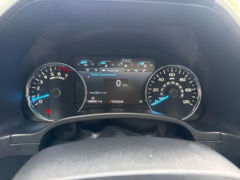 Used 2019 Ford F150 Lariat w/ Equipment Group 502A Luxury AWD/4WD image 19