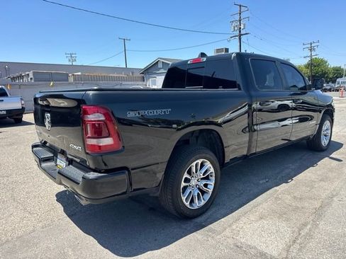Used 2023 RAM 1500 Laramie AWD/4WD image 4