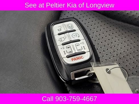 Used 2020 Chrysler Voyager Lxi FWD image 32