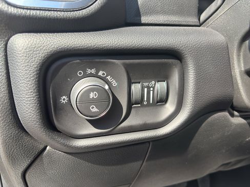 New 2026 RAM 3500 Laramie w/ Sport Appearance Package AWD/4WD image 15