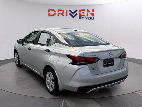 Used 2024 Nissan Versa S w/ Trunk Package FWD image 3