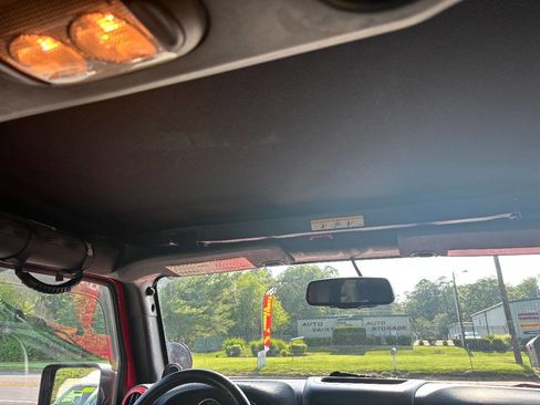 Used 2014 Jeep Wrangler Unlimited Sahara w/ Connectivity Group image 16